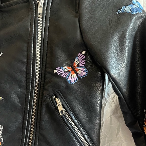 Hannah Banana Faux Leather Butterfly Motorcycle Jacket 🌵6 - Picture 5 of 14